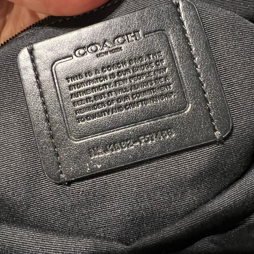 🖤Beautiful Coach Handbag🖤 - Picture 7 of 7